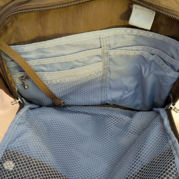 Baggallini Brown Crossbody Bag - Picture 8 of 10